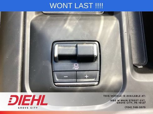 Used 2024 GMC Sierra 3500 Denali Ultimate AWD/4WD image 35