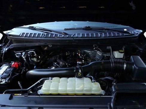 Used 2024 Ford Expedition Limited image 12