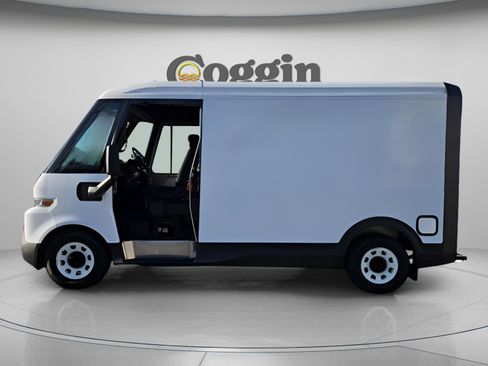 New 2025 Chevrolet Brightdrop 400 w/ Battery Pack, Max Range image 2