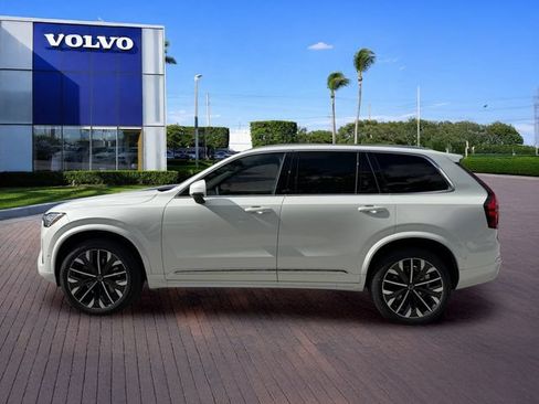 New 2026 Volvo XC90 B5 Plus AWD/4WD image 4
