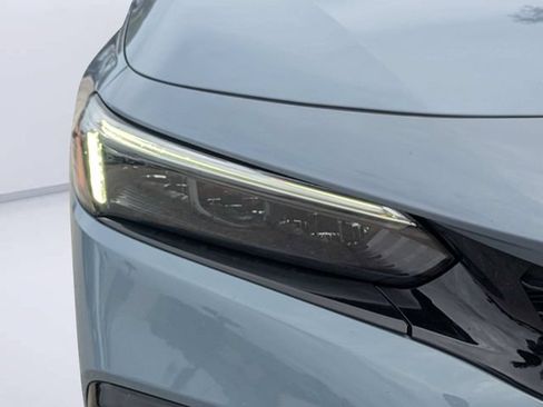 Used 2022 Honda Civic Sport Touring image 9