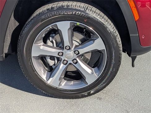 New 2026 Jeep Grand Cherokee Limited image 11