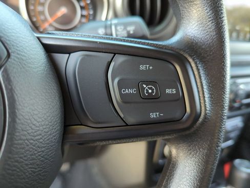 Used 2023 Jeep Wrangler Sport AWD/4WD image 13