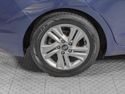 Used 2019 Hyundai Elantra Value Edition FWD image 34
