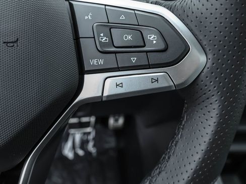 New 2026 Volkswagen Tiguan SE R-Line image 28