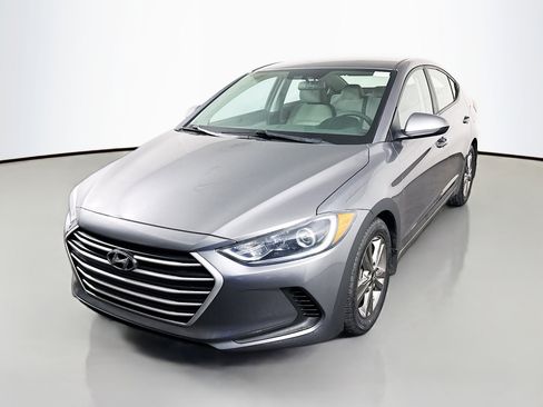 Used 2018 Hyundai Elantra SEL image 4