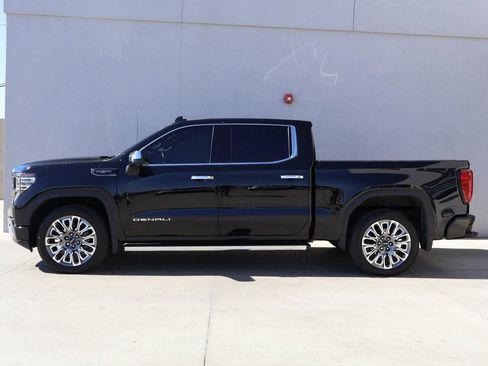 Used 2024 GMC Sierra 1500 Denali Ultimate AWD/4WD image 2