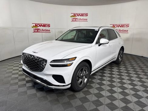 New 2026 Genesis GV70 2.5T Advanced w/ G1 Accessory Package AWD/4WD image 12