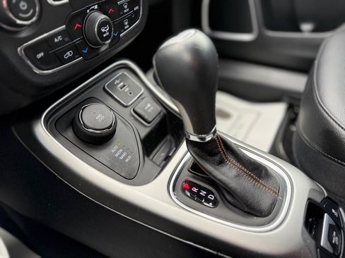 Used 2019 Jeep Compass Latitude w/ Cold Weather Group image 17