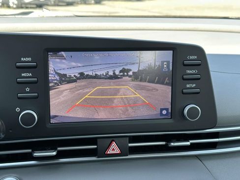 Used 2023 Hyundai Elantra SEL FWD image 32