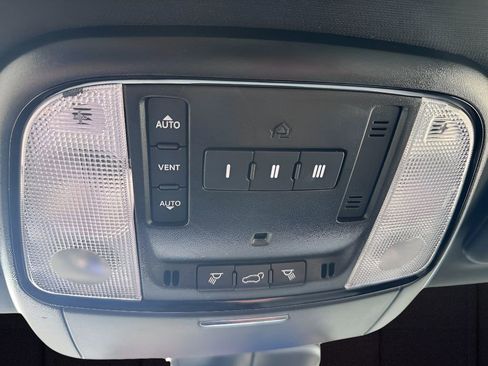 Used 2024 Dodge Durango GT image 21