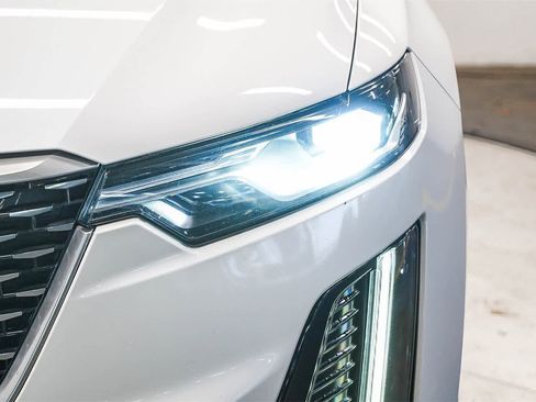 Used 2020 Cadillac XT6 Premium Luxury image 7