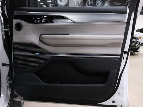 Used 2023 Jeep Grand Wagoneer Series II w/ Premium Group II image 29