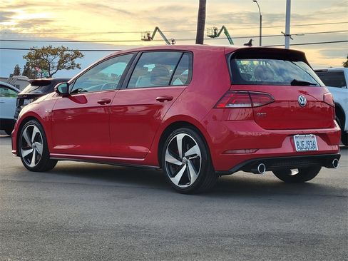 Used 2019 Volkswagen GTI SE image 2