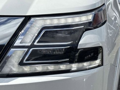 Certified 2024 Nissan Armada SL w/ Captain's Chairs Package image 10