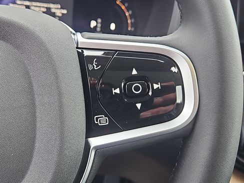 New 2026 Volvo XC60 B5 Plus w/ Protection Package Premier image 16