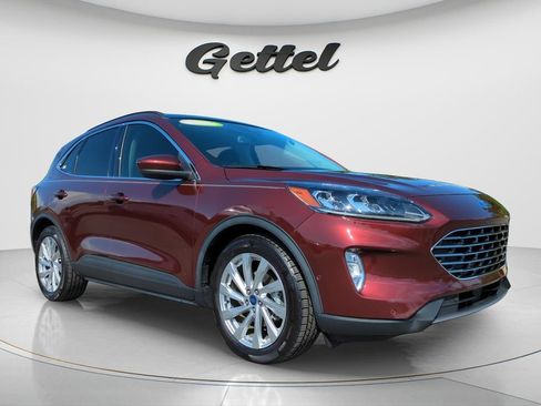Used 2021 Ford Escape Titanium w/ Titanium Elite Package FWD image 3