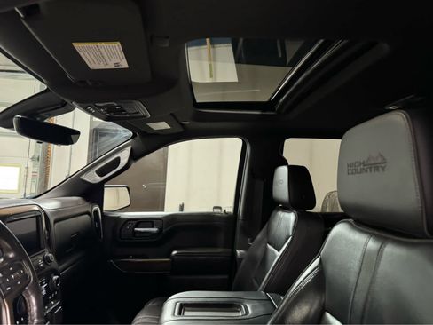 Used 2019 Chevrolet Silverado 1500 High Country w/ Technology Package image 14