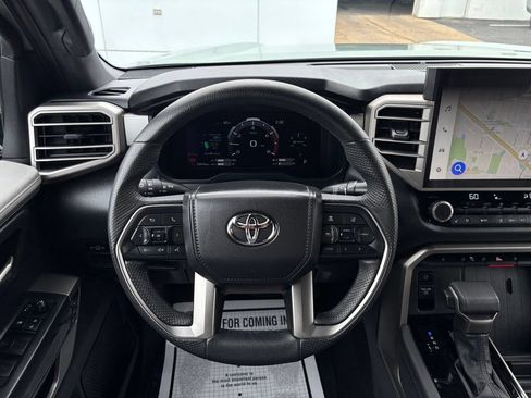 Used 2025 Toyota Tundra Limited AWD/4WD image 17