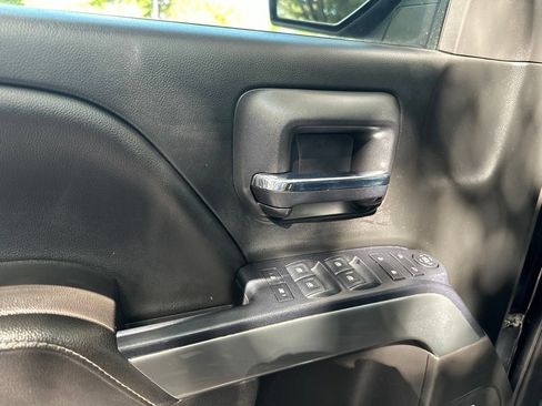 Used 2018 Chevrolet Silverado 1500 LT w/ Texas Edition RWD image 15