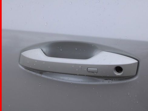 New 2025 Nissan Murano SL image 9