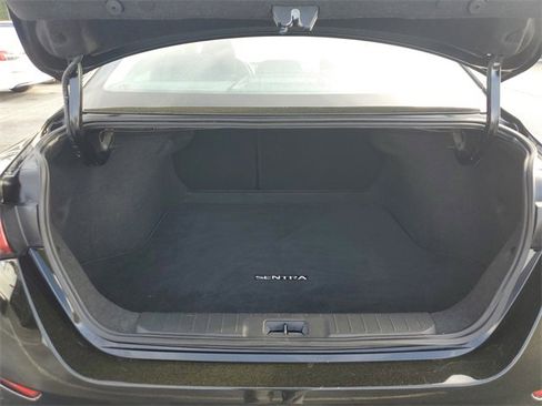 Used 2025 Nissan Sentra SV image 8