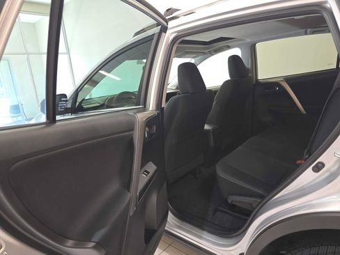 Used 2015 Toyota RAV4 XLE AWD/4WD image 22