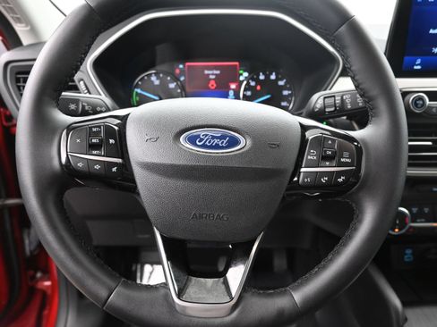 Used 2022 Ford Escape SE w/ SE Sport Appearance Package AWD/4WD image 13
