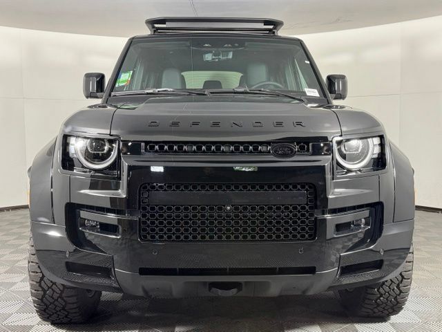 New 2026 Land Rover Defender 110 OCTA AWD/4WD image 11