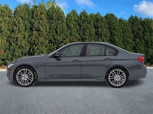 Used 2018 BMW 330i xDrive Sedan image 8