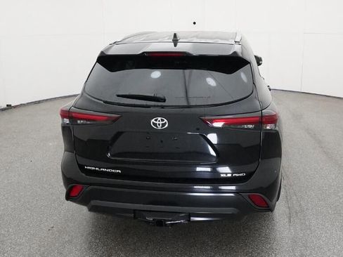 New 2026 Toyota Highlander XLE image 7