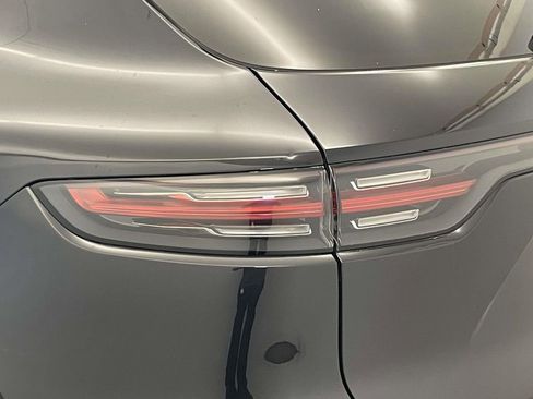 Used 2019 Porsche Cayenne AWD/4WD image 16