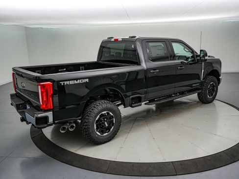 New 2026 Ford F250 XLT w/ Tremor Off-Road Package image 4