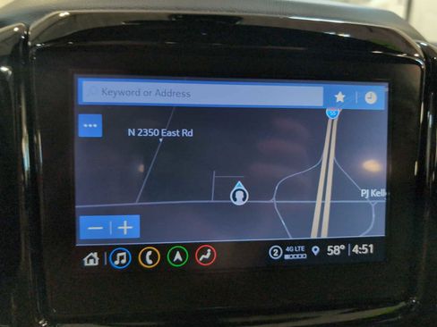 Used 2023 Chevrolet Traverse RS image 14