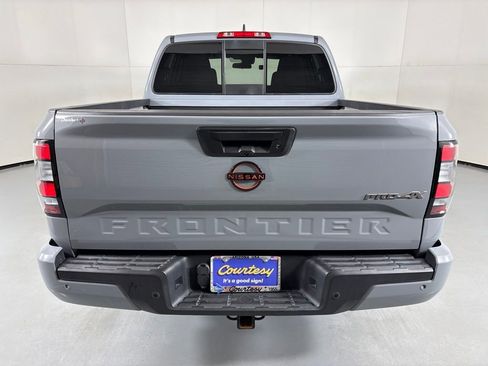 Used 2022 Nissan Frontier PRO-4X AWD/4WD image 7