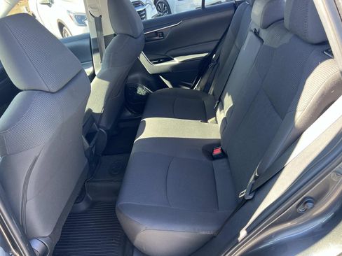 Used 2021 Toyota RAV4 LE image 20
