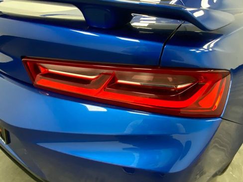 Used 2016 Chevrolet Camaro SS RWD image 14