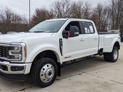 Used 2026 Ford F450 Lariat w/ Lariat Premium Package image 7
