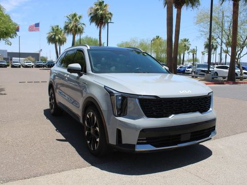 Used 2024 Kia Sorento SX FWD image 8