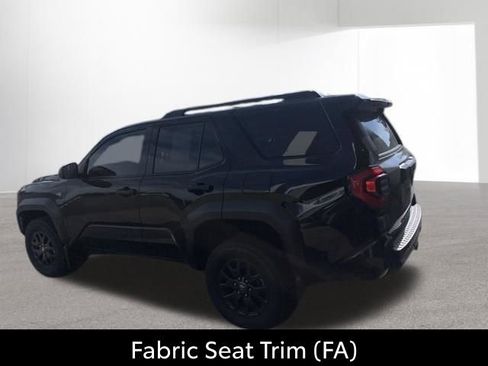 Used 2025 Toyota 4Runner SR5 AWD/4WD image 15