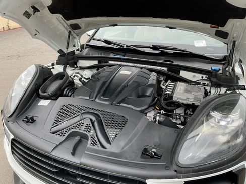 Used 2020 Porsche Macan S image 23