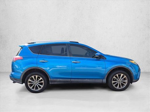 Used 2017 Toyota RAV4 Limited image 3