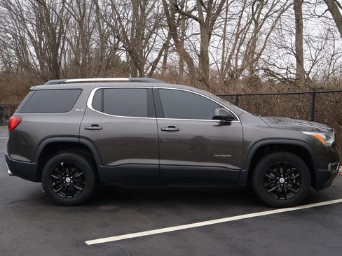 Used 2019 GMC Acadia SLE w/ Driver Alert Package I image 9