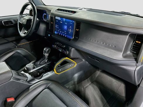 Used 2024 Ford Bronco Badlands AWD/4WD image 29