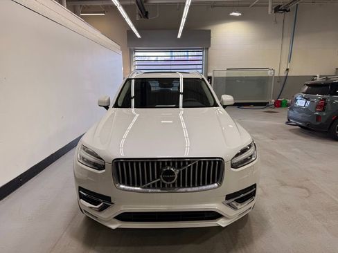 Used 2024 Volvo XC90 B5 Plus w/ Protection Package Premier image 8