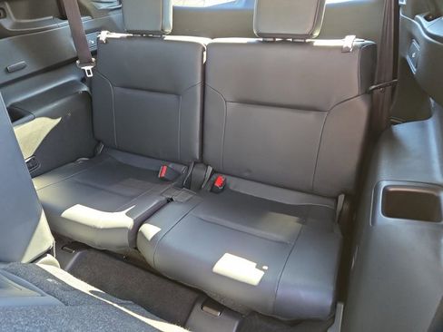 Used 2024 Mitsubishi Outlander SE image 16