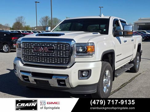 Used 2018 GMC Sierra 3500 Denali w/ Duramax Plus Package AWD/4WD image 3