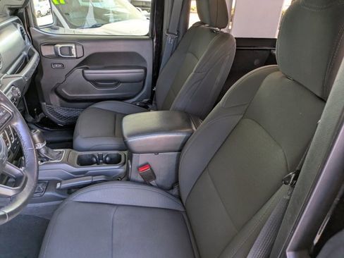 Used 2022 Jeep Wrangler Sport S image 14
