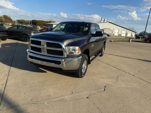 Used 2016 RAM 2500 Tradesman w/ Chrome Appearance Group image 3