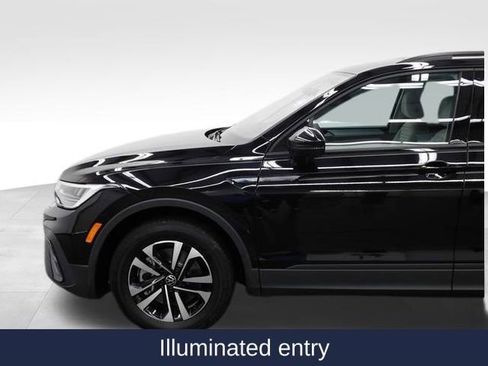 Used 2024 Volkswagen Tiguan S image 12
